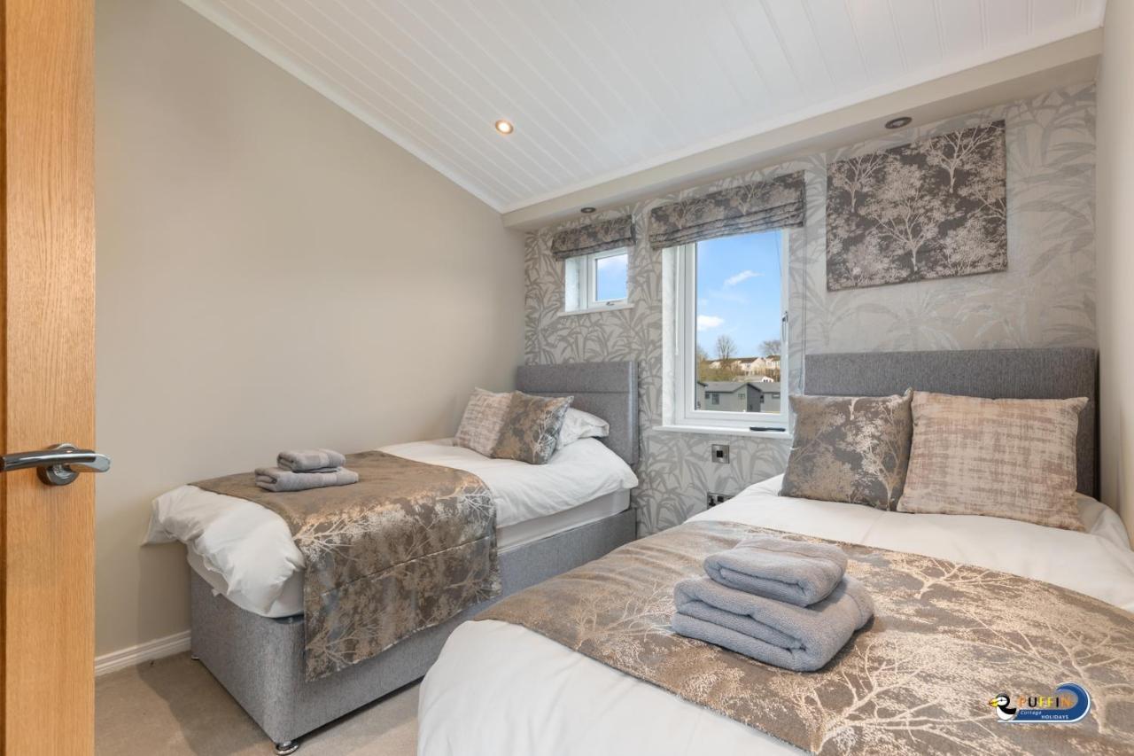 Valley View Lodge - Luxury Lodge, Hot Tub, Close To Beach Penally Buitenkant foto